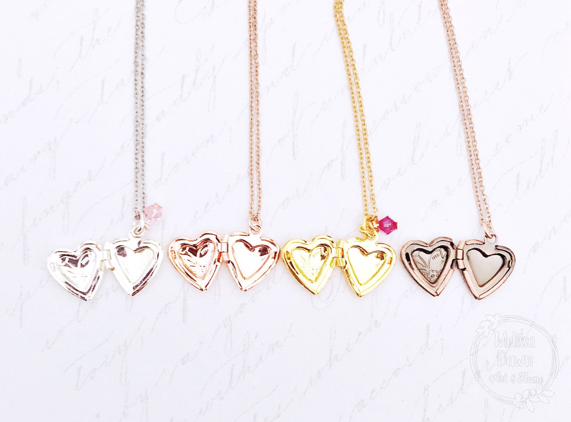 Flower Heart Locket / Heart Locket / Tiny Heart Locket / Photo Locket / Heart Necklace / Flower Girl Gift / Picture Locket / Dainty Locket
